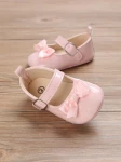 Les Petits Bijoux, Chaussures bébé filles, roses laquées, nœud papillon, confort, sécurité, esthétique, fonctionnalité