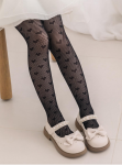 collants fillette, collants ajourés, collants noirs, mode enfantine, collants cœur, collants élégants, tenue cérémonie enfant, accessoires filles, collants confortables, mode fille 2-11 ans