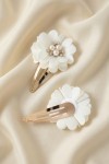 barrettes cheveux fillettes, accessoires cheveux élégants, barrettes fleurs et perles, barrettes cérémonie fille, accessoires cheveux communion, barrettes mariage enfant, barrettes dorées élégantes, accessoires cheveux fillette chic