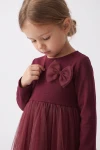 Robe Iga bordeaux – gros plan du haut en maille et du nœud en tulle