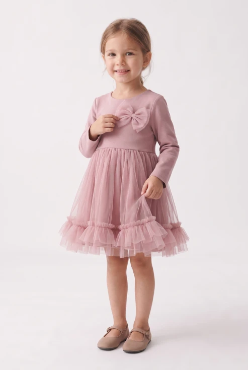 Robe de cérémonie Iga rose à jupe en tulle, volant et petit nœud – silhouette entière de face