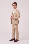 Costume garçon Liam beige – veste ouverte et gilet boutonné, vue de trois quarts face