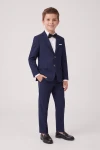 Costume de cérémonie Sam bleu marine pour garçon – veste, pantalon et nœud papillon noir, silhouette entière de face