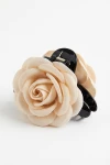 Pince crabe à fleur beige pour fille – rose en tissu sur pince noire, packshot sur fond blanc